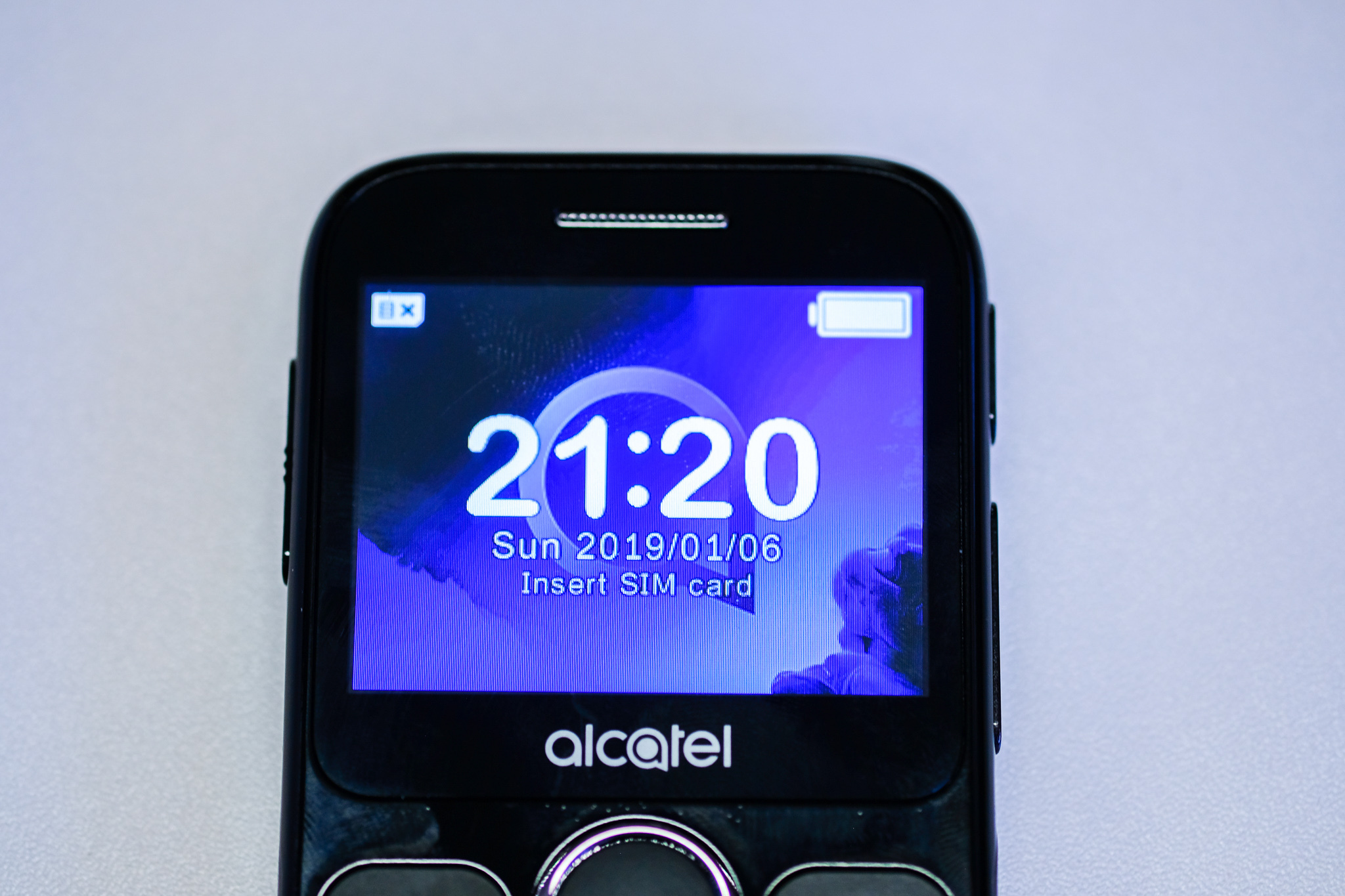 Мобильный телефон alcatel 2019g обзор