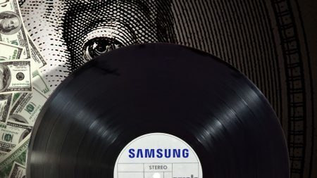 Samsung record quarter