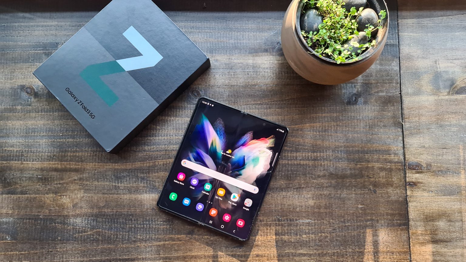 Samsung Galaxy Z Fold 3 main