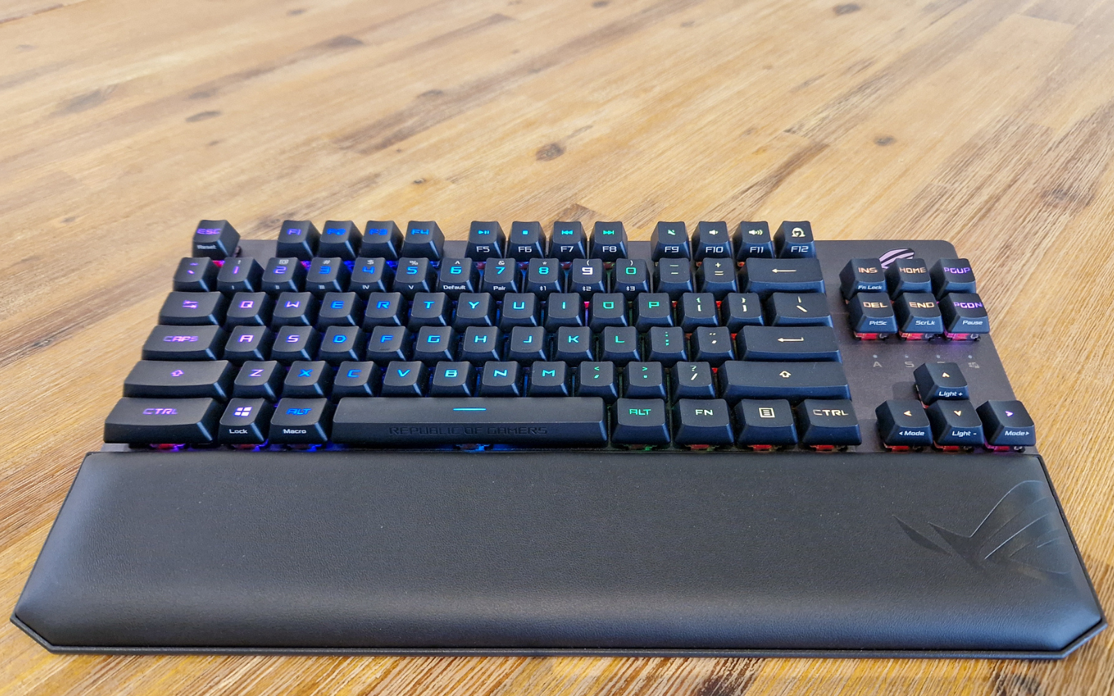 Review: ASUS ROG Strix Scope TKL Deluxe – Gadget Voize