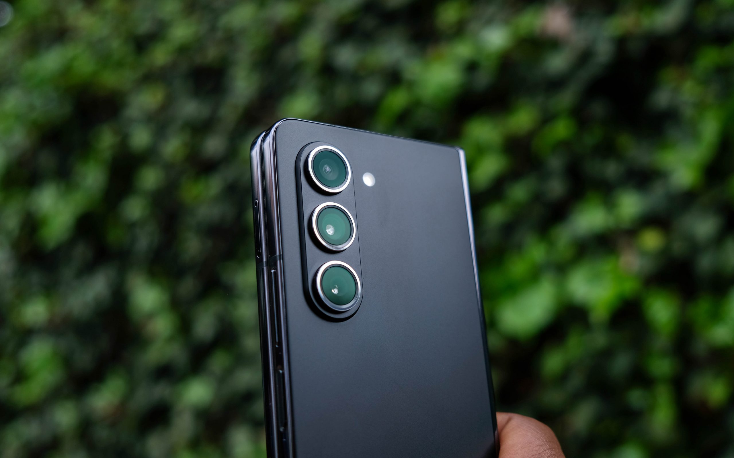 Samsung Galaxy Z Fold 5 Review - Moving In On The Mainstream - Stuff South  Africa