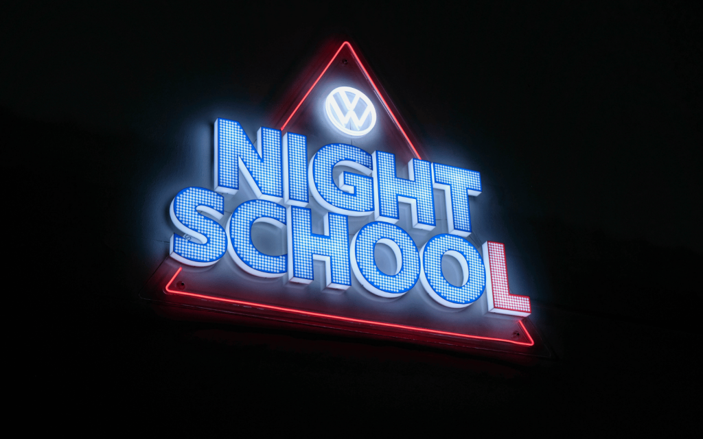VW Night Scool