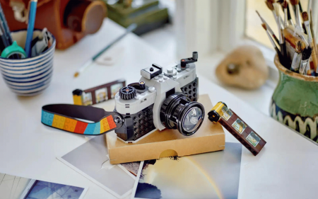 Lego SLR camera kit (LS: Imagine)