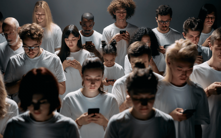 We can’t quit smartphones, but we can manage digital junk food better Digital wellness smartphones online