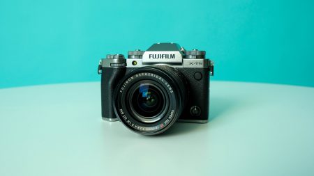 Fujifilm X-T5 main