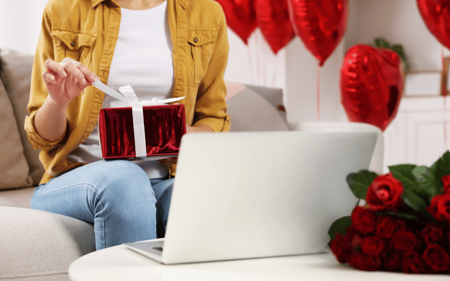 Techy Valentine's Day gifts for her