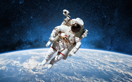 Astronaut header (space)