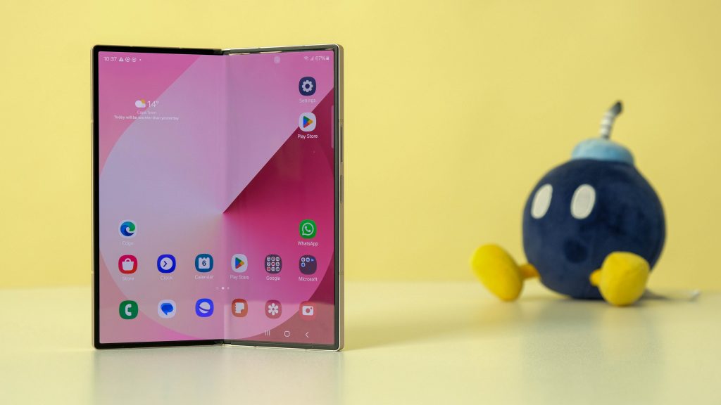 Samsung Galaxy Fold 6 Main