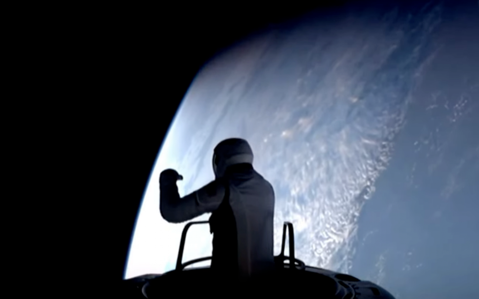 SpaceX Polaris Dawn screenshot spacewalk