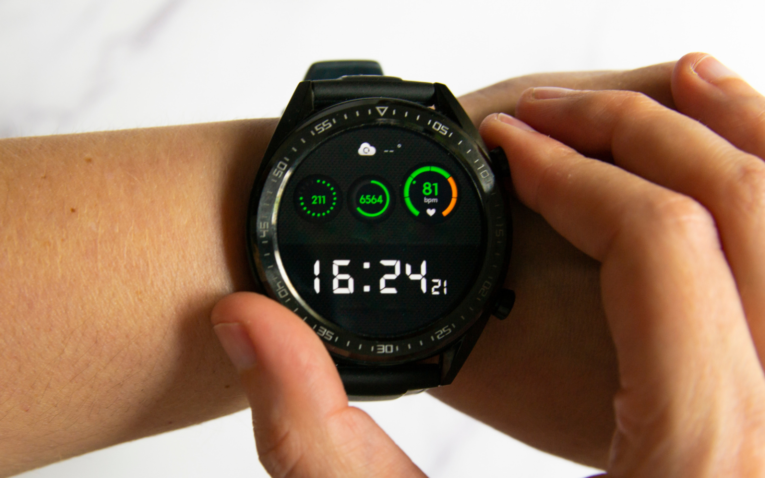 Smartwatch counting steps