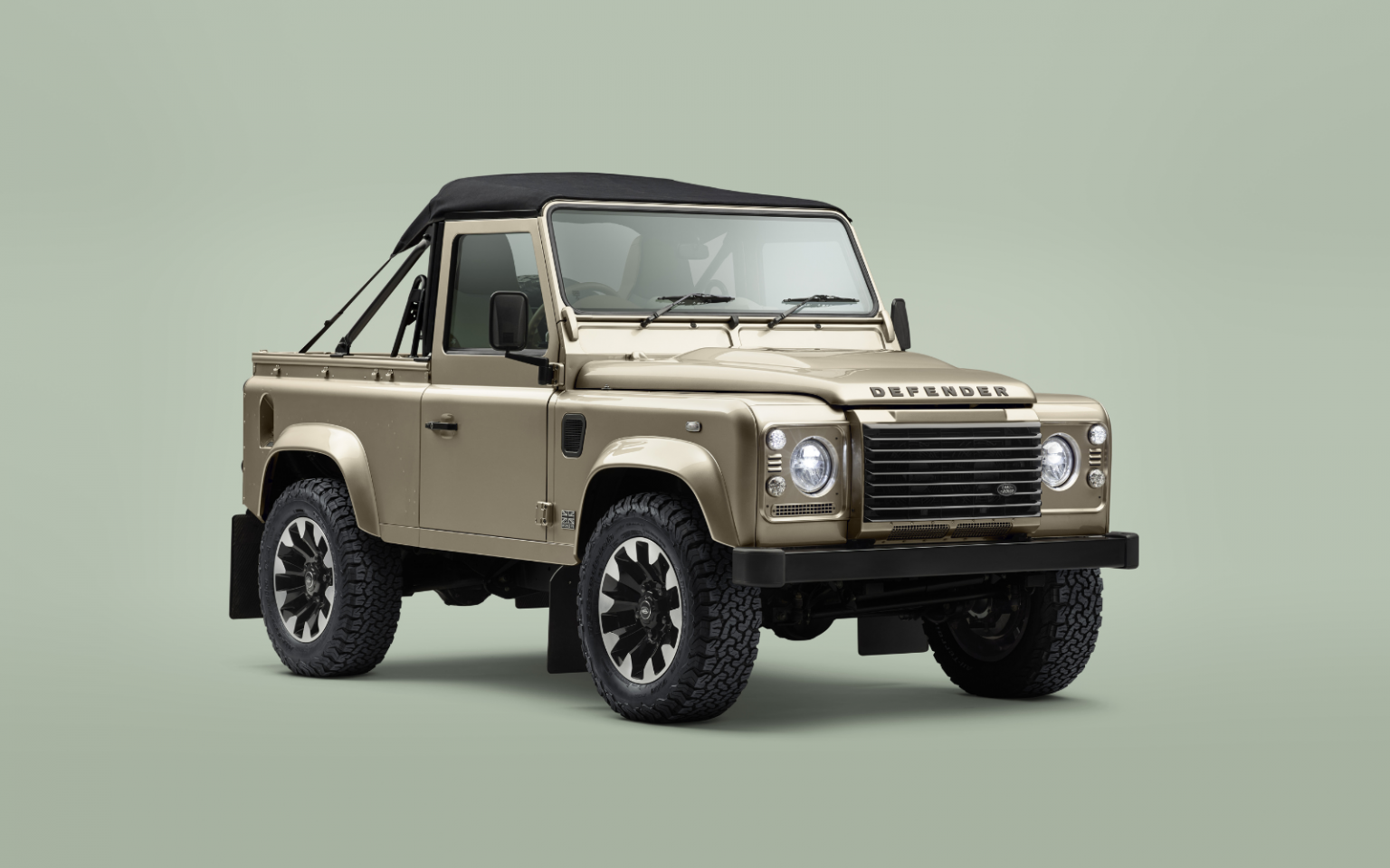 Classic Defender V8 Soft Top