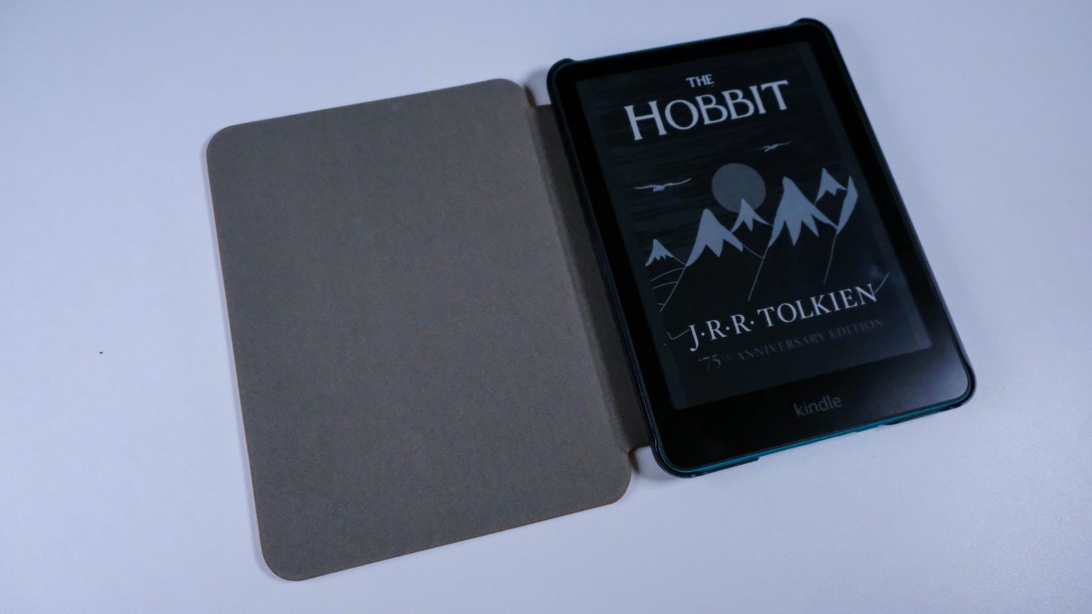 Amazon Kindle Paperwhite (2024) review – Reading just enough into it Amazon Kindle Paperwhite 2024