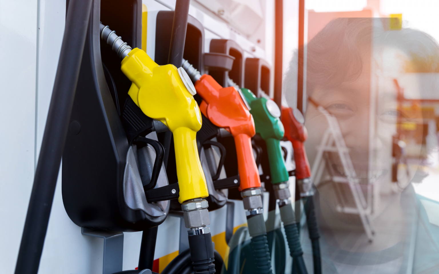 Early petrol price predictions foretell cheaper prices at the pumps Petrol & diesel price header