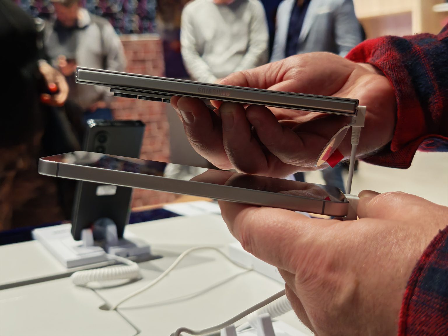 Samsung Galaxy Z Fold 7 vs S25 Ultra