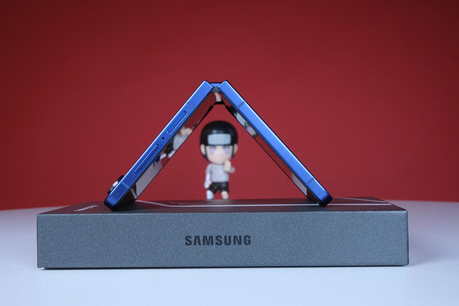 Samsung Galaxy Z Flip 7 review – What’s the big Flipping idea? Galaxy Flip 7 main