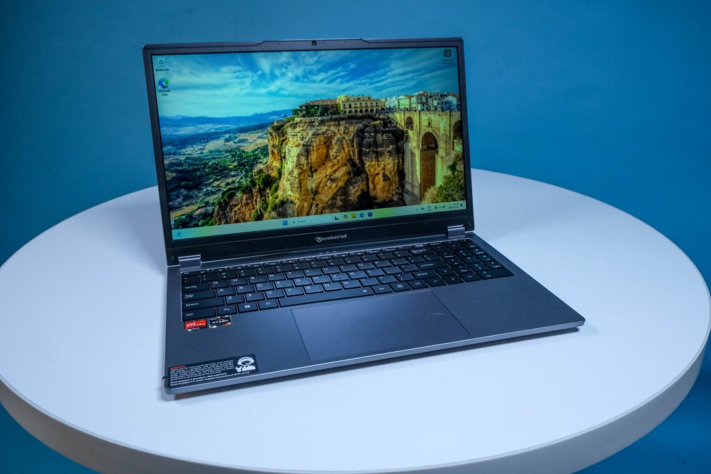 Packard Bell Carrera F3 main