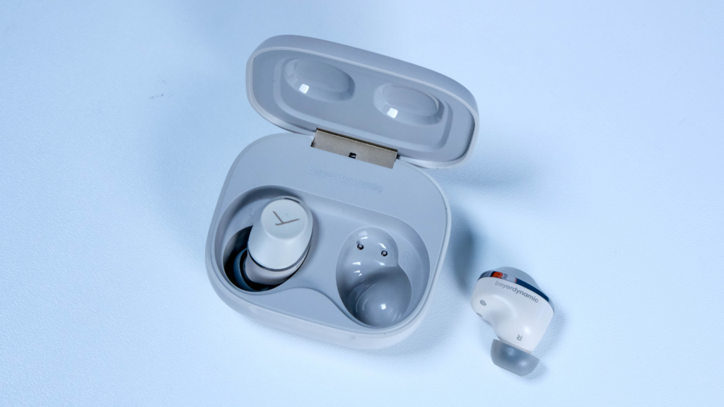 BeyerDynamic Amiron 300