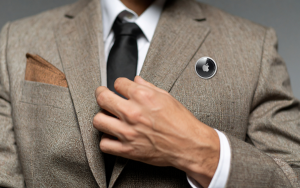 Apple’s rumoured AI Pin will pick up where Humane left off Apple AI wearable pin header