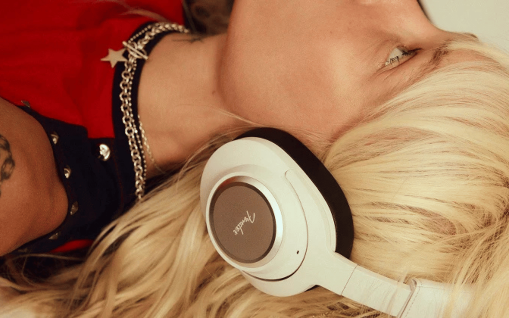 Fender drops a new Mix, over-ear headphones with 100-hour battery life Fender Mix main