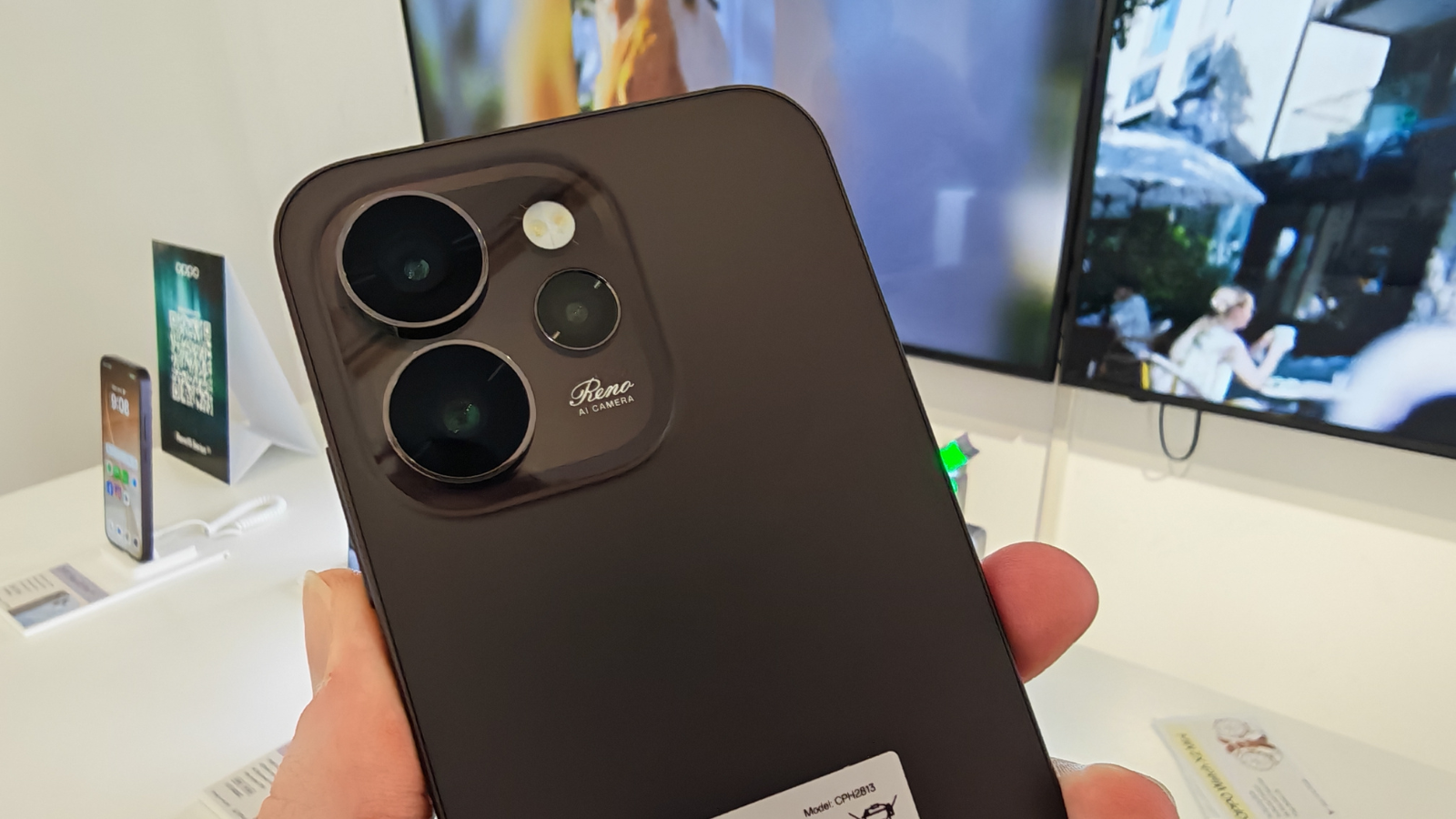 Oppo Reno 15 intext 3