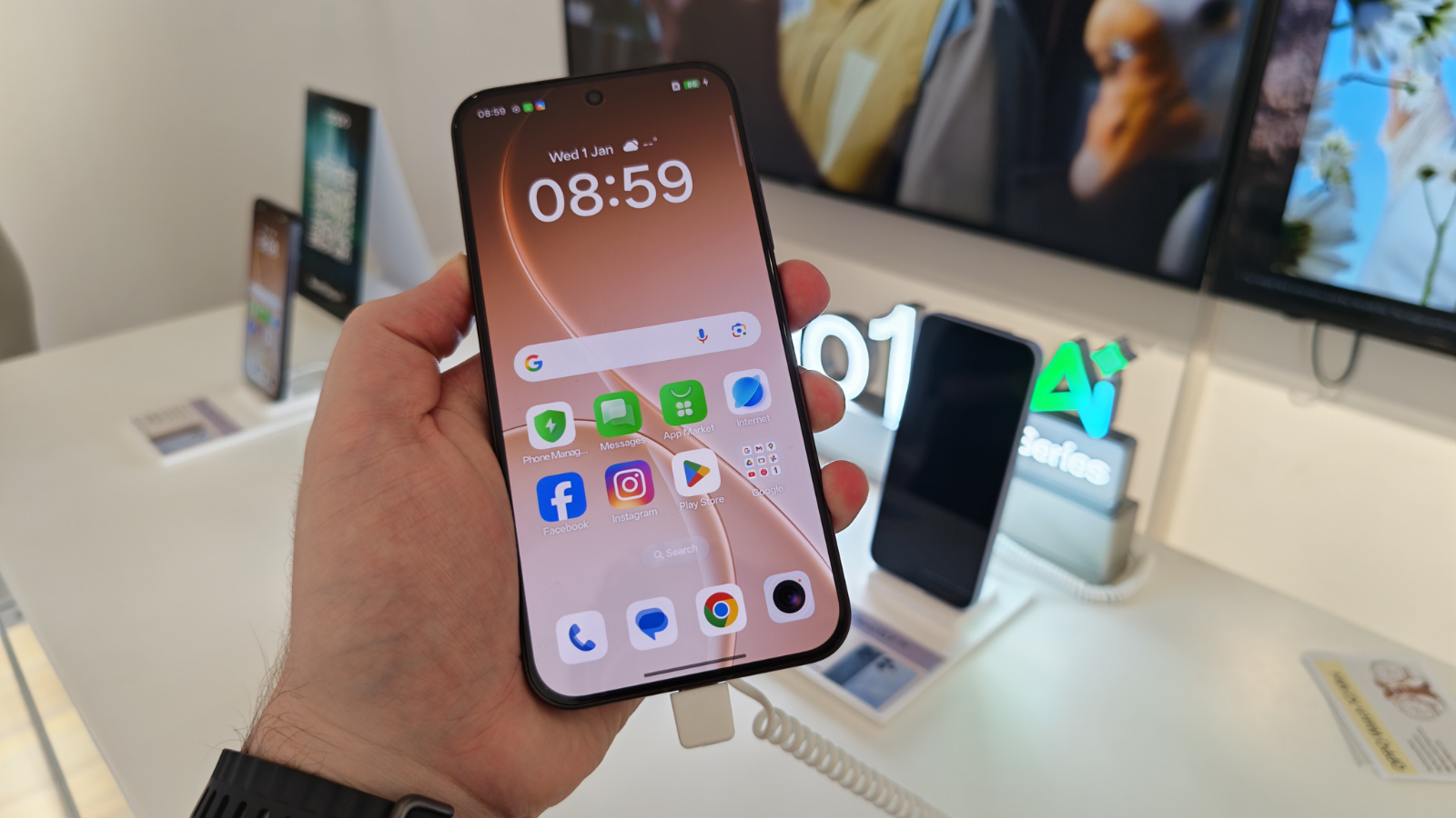 Oppo Reno 15 intext 4