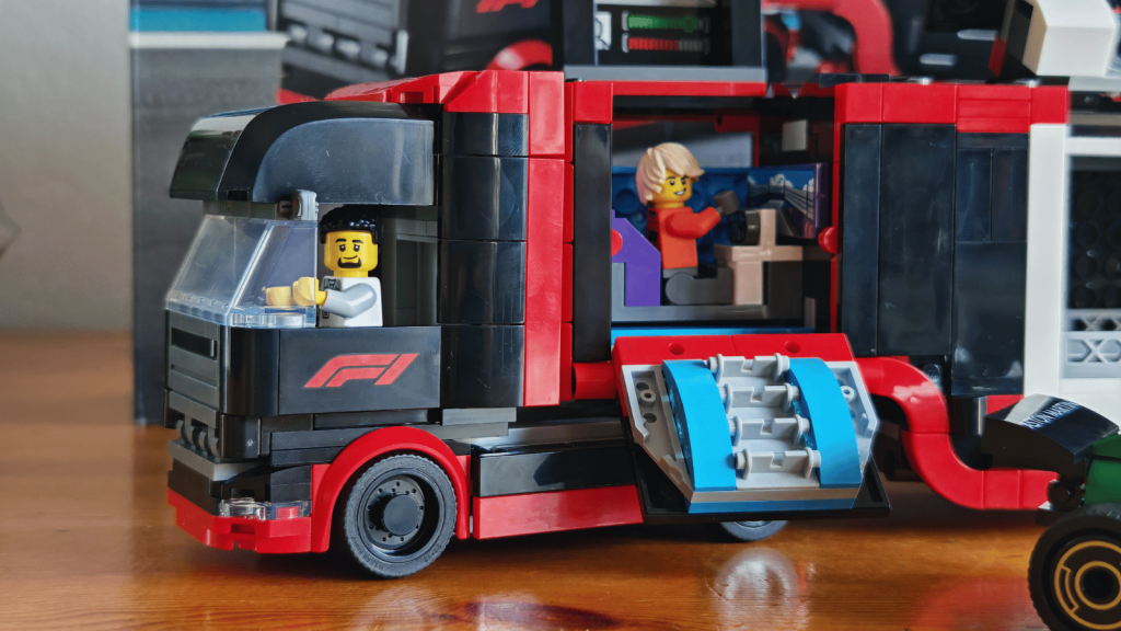 Lego City F1 Truck review