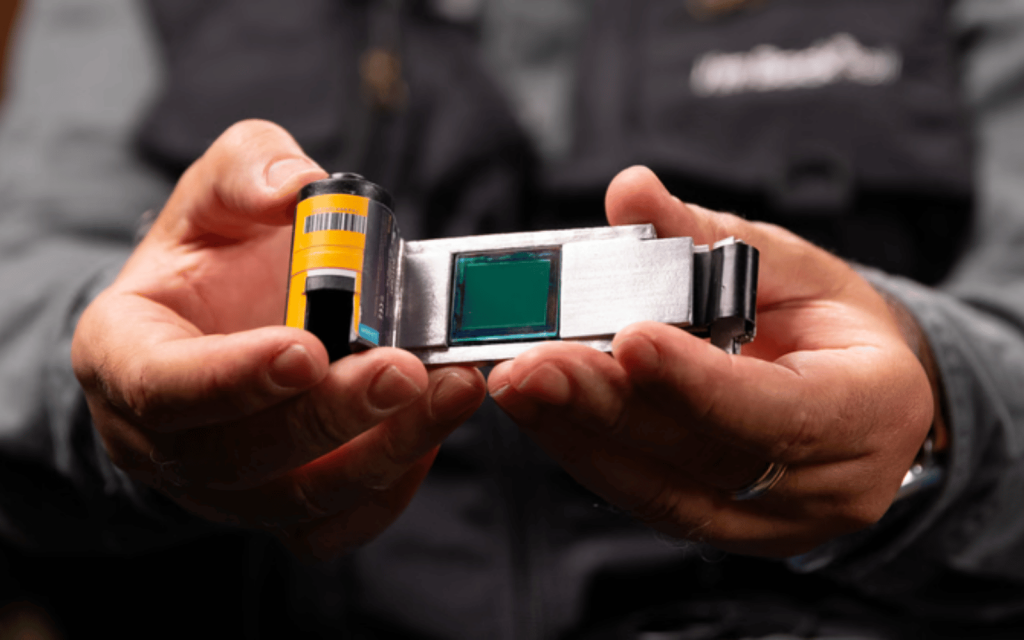 The I’m Back Roll hopes to convert old film cameras into fully-digital shooters I'm Back Roll