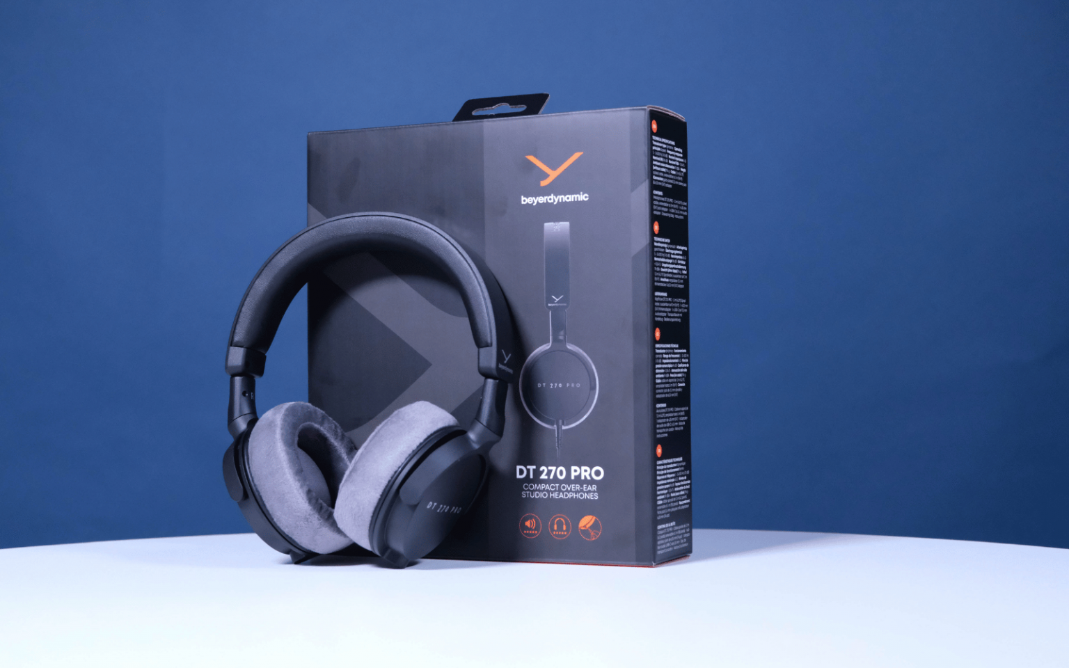 Beyerdynamic DT 270 Pro review – Versatile headphones for almost anyone Beyerdynamic DT 270 Pro headphones in front of their box