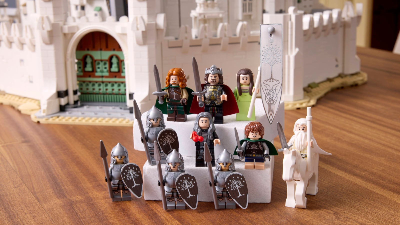 Lego LOTR Minas Tirith intext 1