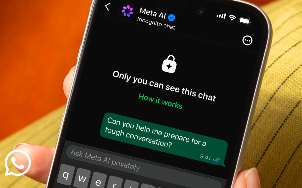 WhatsApp incognito AI chats header