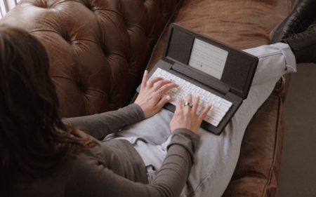The Zerowriter Fold reckons writers will pay R4,300 for a dedicated typing machine Zerowriter Fold