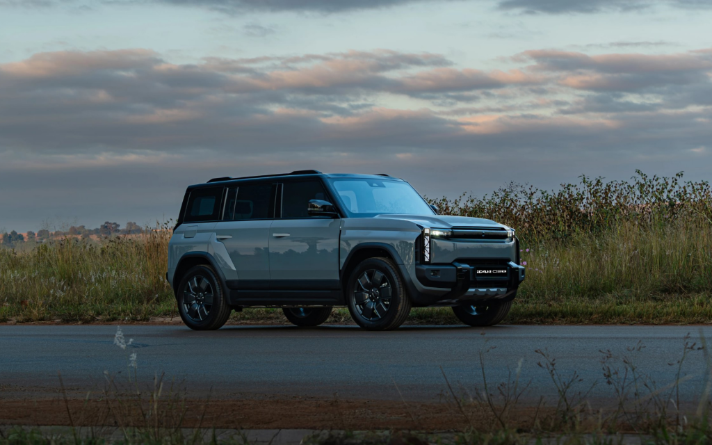 iCAUR 03T SUV Header