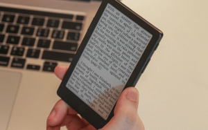 Xteink’s X4 Pro is a teeny e-reader you can stick to the back of your smartphone Xteink X4 Pro main