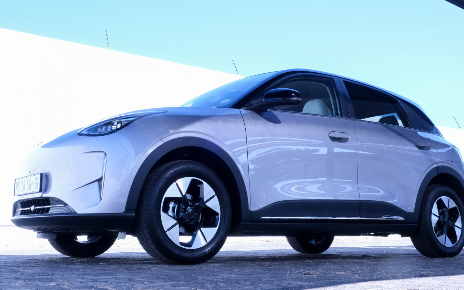 Geely E2 Apex review header