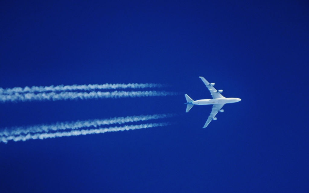 Google’s AI overviews reinforce some conspiracy theories – new research Contrails (AI conspiracy) header