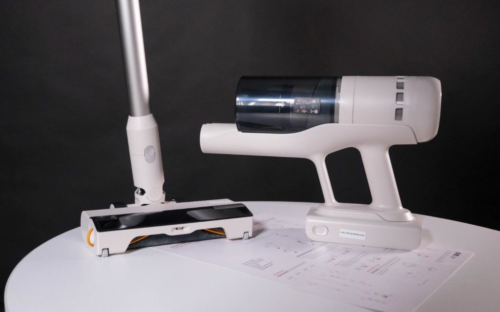 Roborock H60 review header